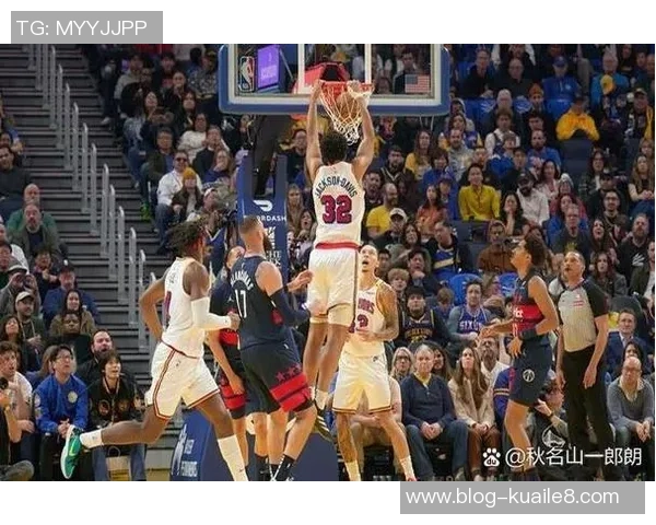 2018年勇士与奇才精彩对决回顾赛场瞬间与精彩时刻分析 2018年勇士与奇才精彩对决回顾赛场瞬间与精彩时刻分析