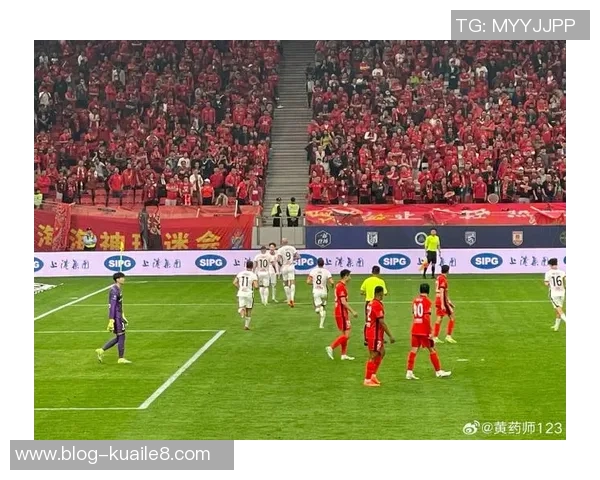 上港与首尔激战全场精彩录像回顾及赛后分析